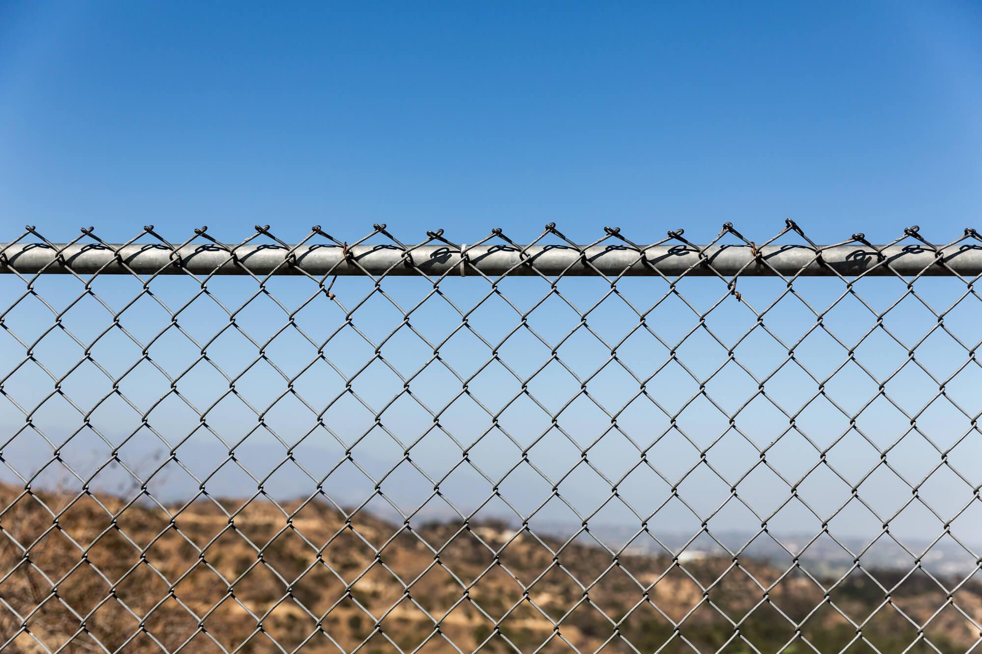 Comparing Chain Link Fences To Other Fence Types Pros And Cons