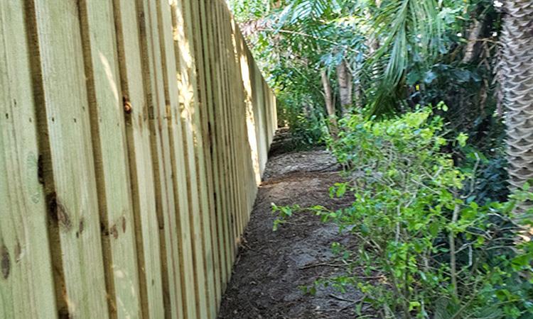 Wood Fencing Boca Raton, Fl