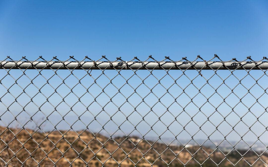 Comparing Chain Link Fences to Other Fence Types: Pros and Cons