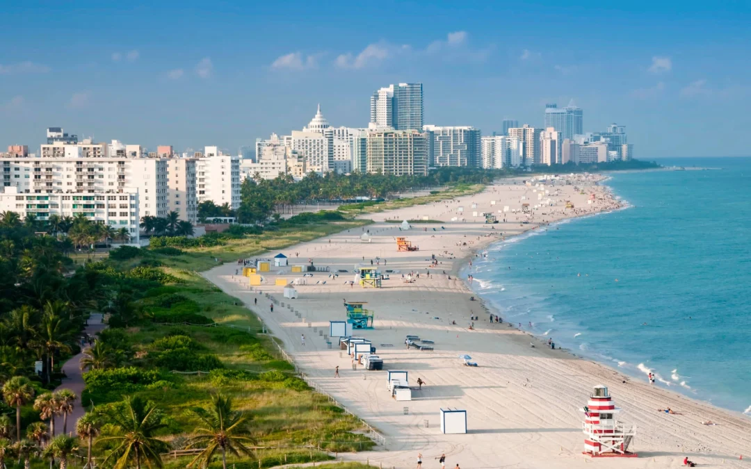 How South Florida’s Climate Affects Your Fence and What You Can Do About It